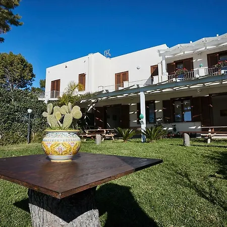 Mamma Maria Aparthotel